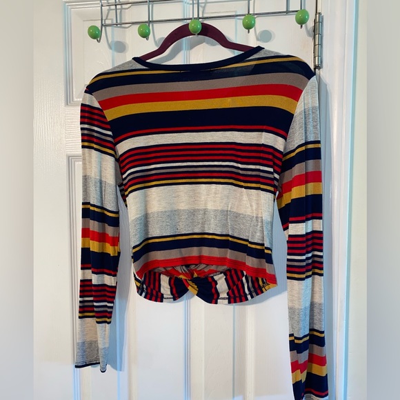 Striped crop top ✨ - Picture 3 of 3